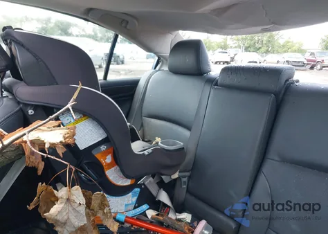 2010 Subaru Forester 2.5X Premium из США, поврежденный, VIN JF2SH6CC9AH703658